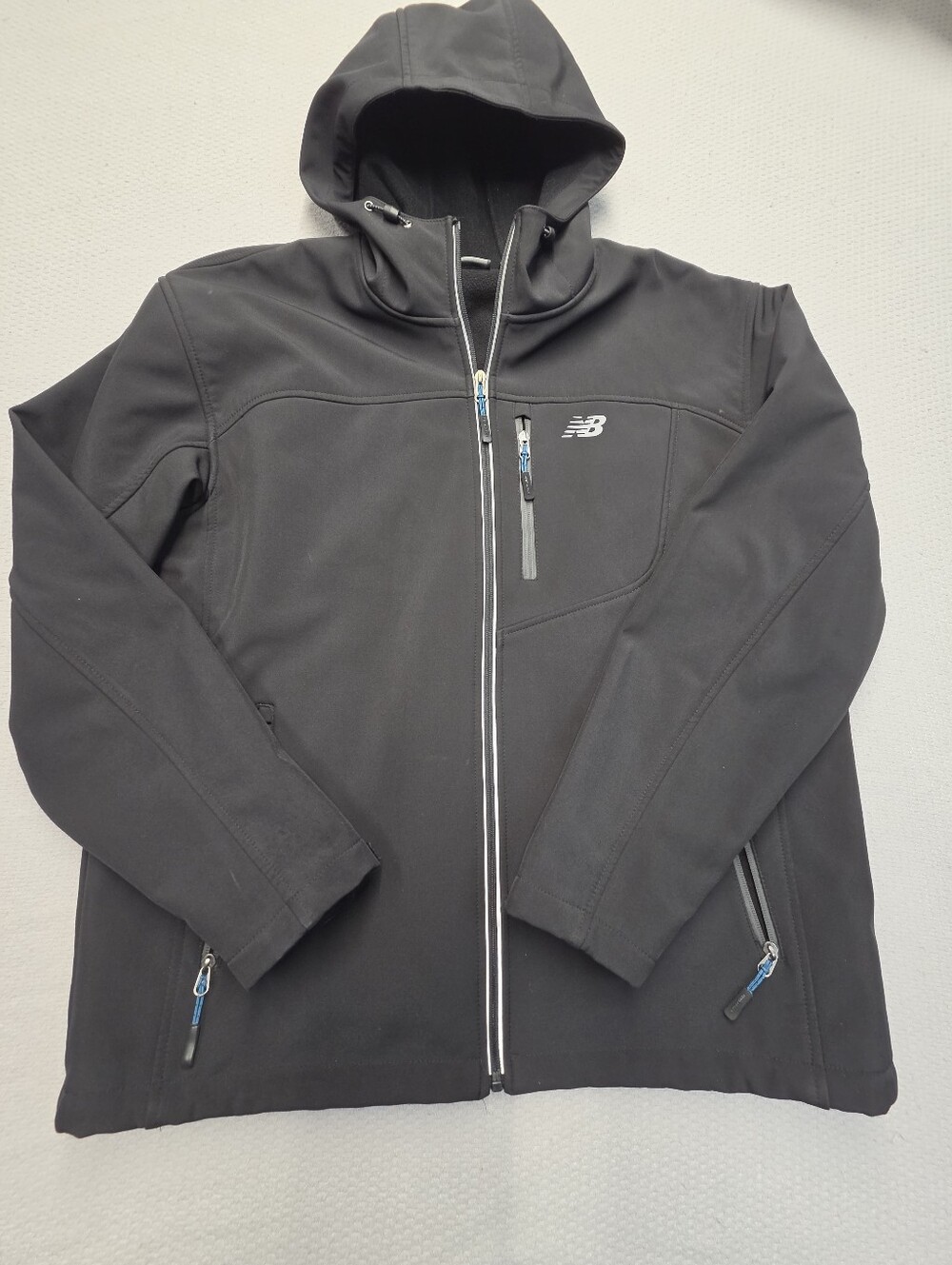 New Balance Men’s Black Softshell Hooded Jacket Size XL